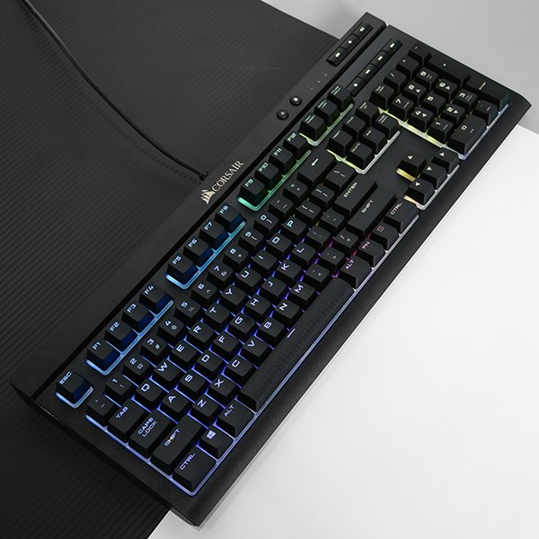 Bàn Phím Cơ Có Dây Gaming Corsair K68 RGB Mechanical Đen 